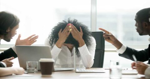 5 Ways to Combat Fear of Workplace Retaliation - Manneliasem